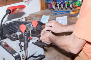 affordable locksmith making keys