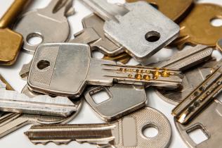 multiple car keys